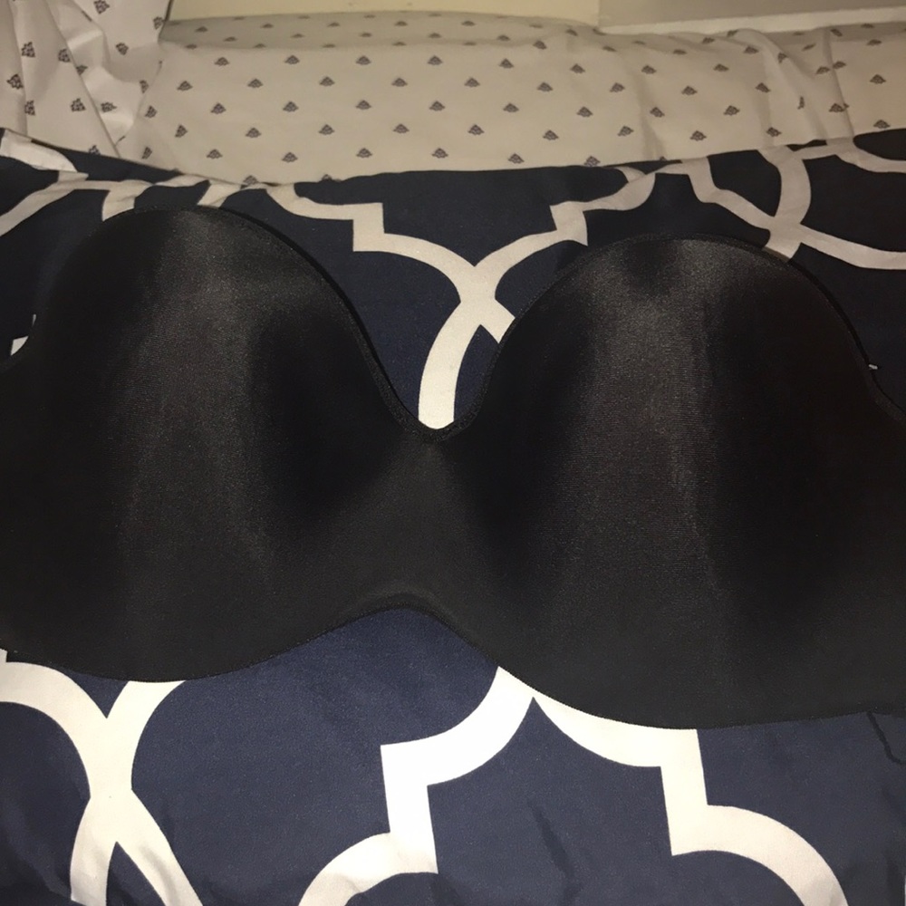 Strapless bra